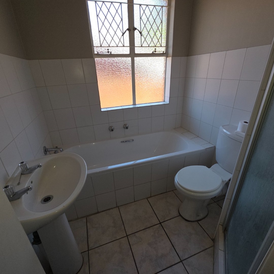 2 Bedroom Property for Sale in Kiepersol Free State